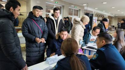 27 ноября 2025 года - В здании Областной филармонии им. Акан Серы прошла ярмарка вакансий.